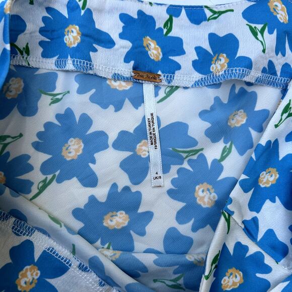 Free People Women’s Jessie Satin Blue Floral Slit Mini Skirt 4 - Picture 6 of 10